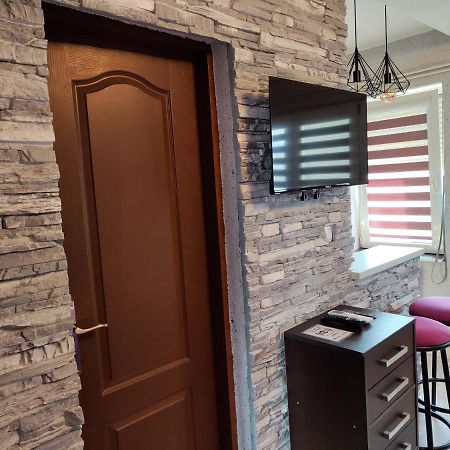 Centrum Lux Apartment Ниш Екстер'єр фото